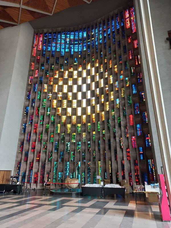 Picture of the John Piper stained glass in Coventry Cathedral